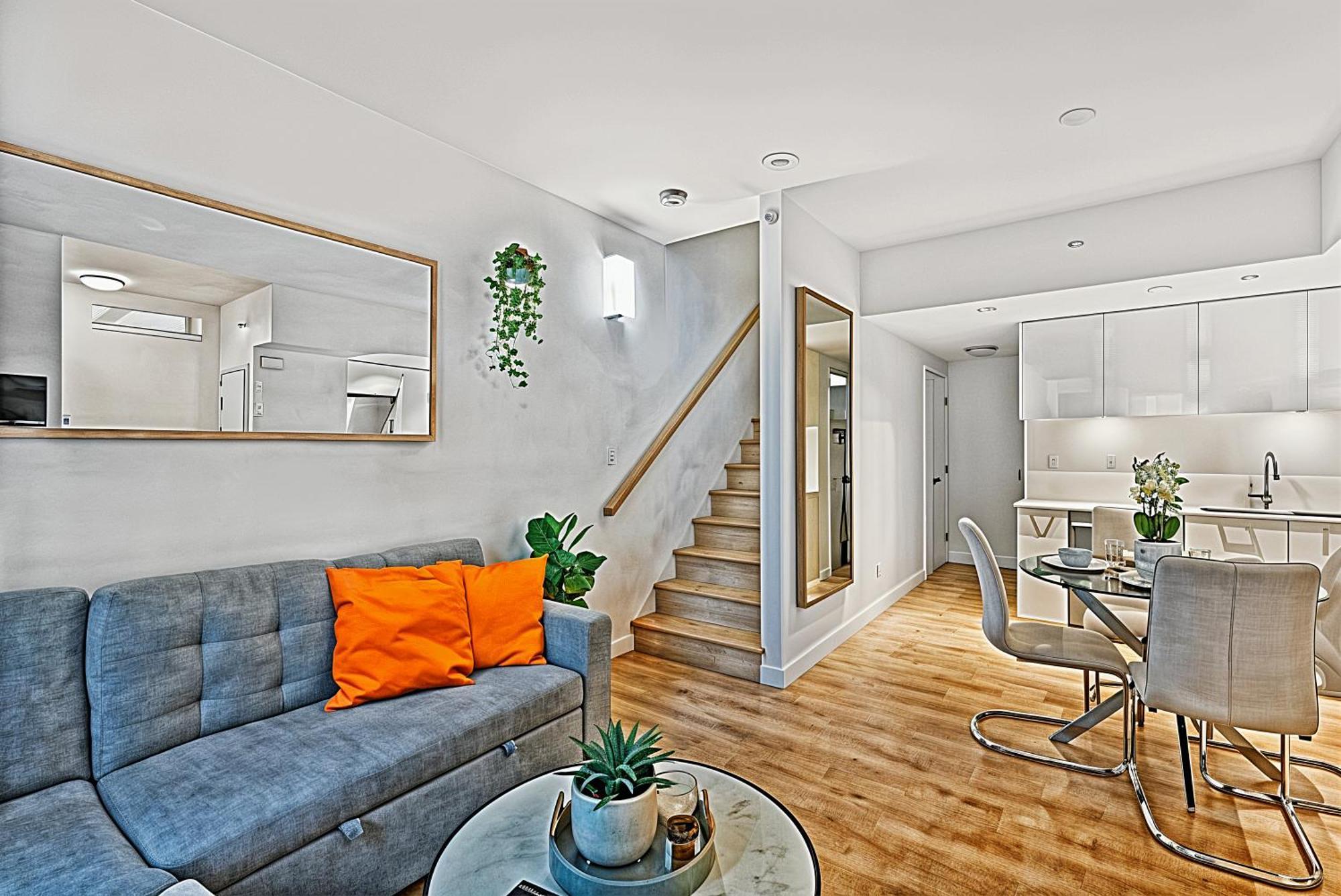 Modern Two Bedroom Townhouse Steps From Yaletown Amenities Ванкувер Экстерьер фото